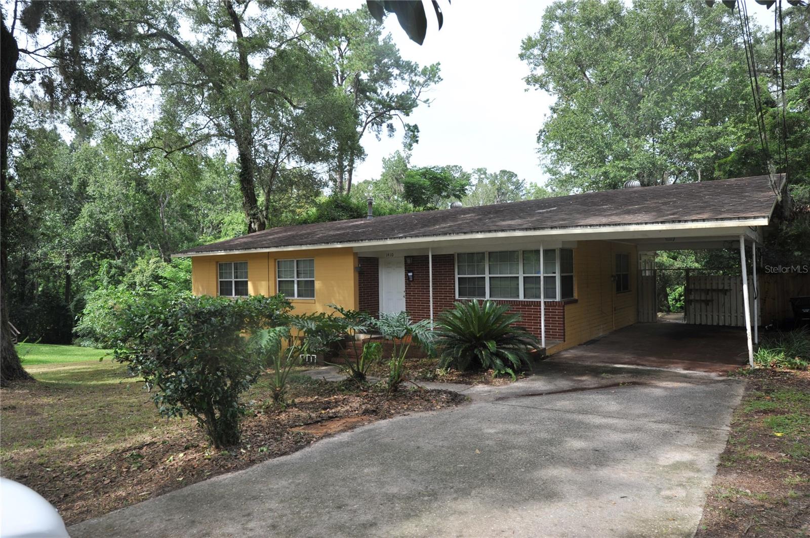1410 Nw 7th Rd Property Photo 1