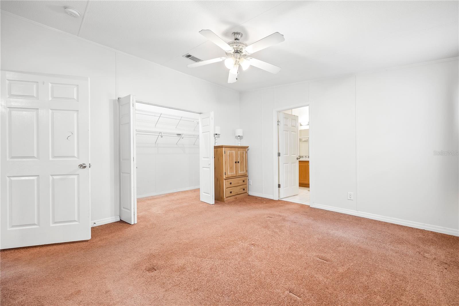 1366 Sw Central Ter Property Photo 11