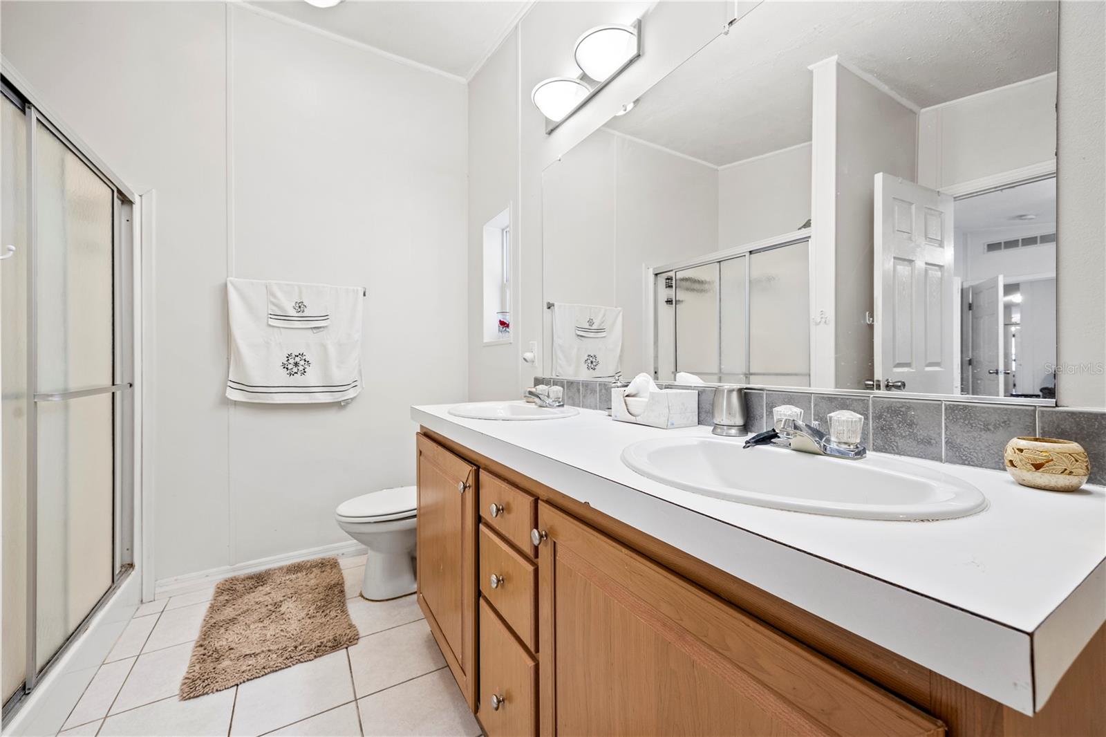 1366 Sw Central Ter Property Photo 15