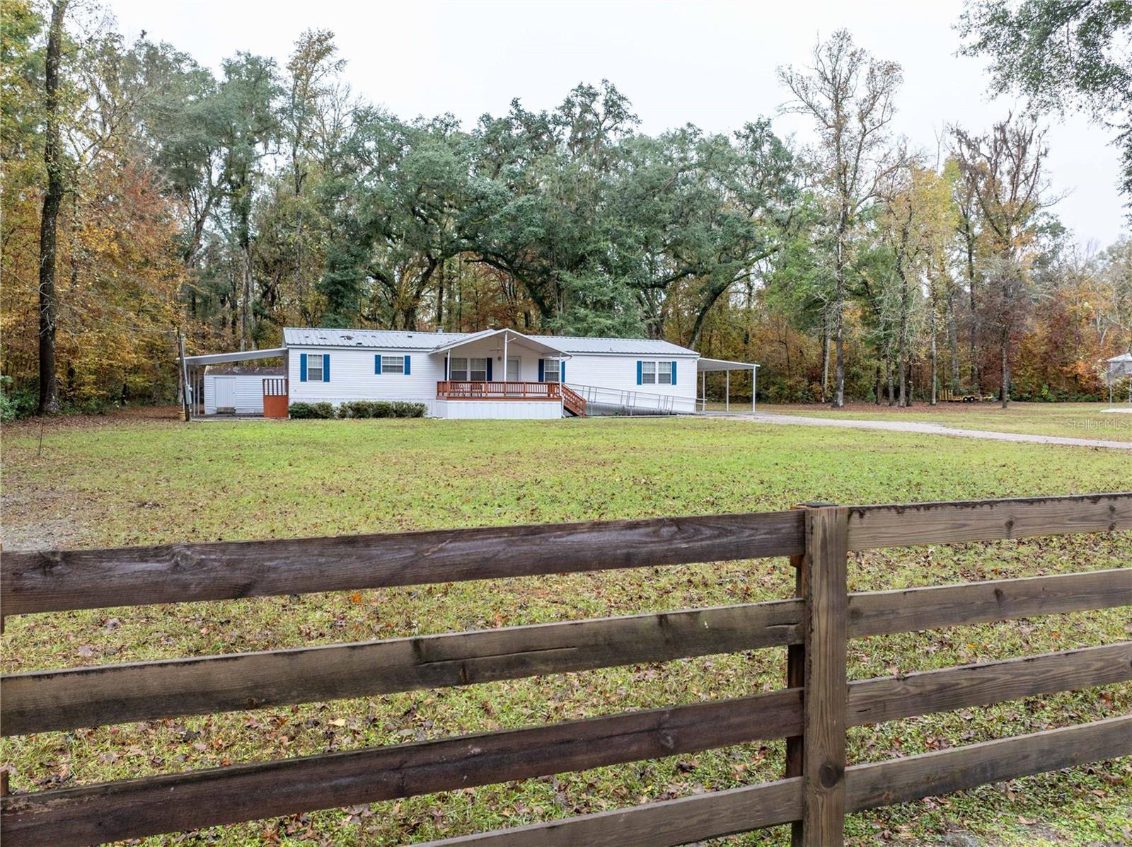 1366 Sw Central Ter Property Photo 33