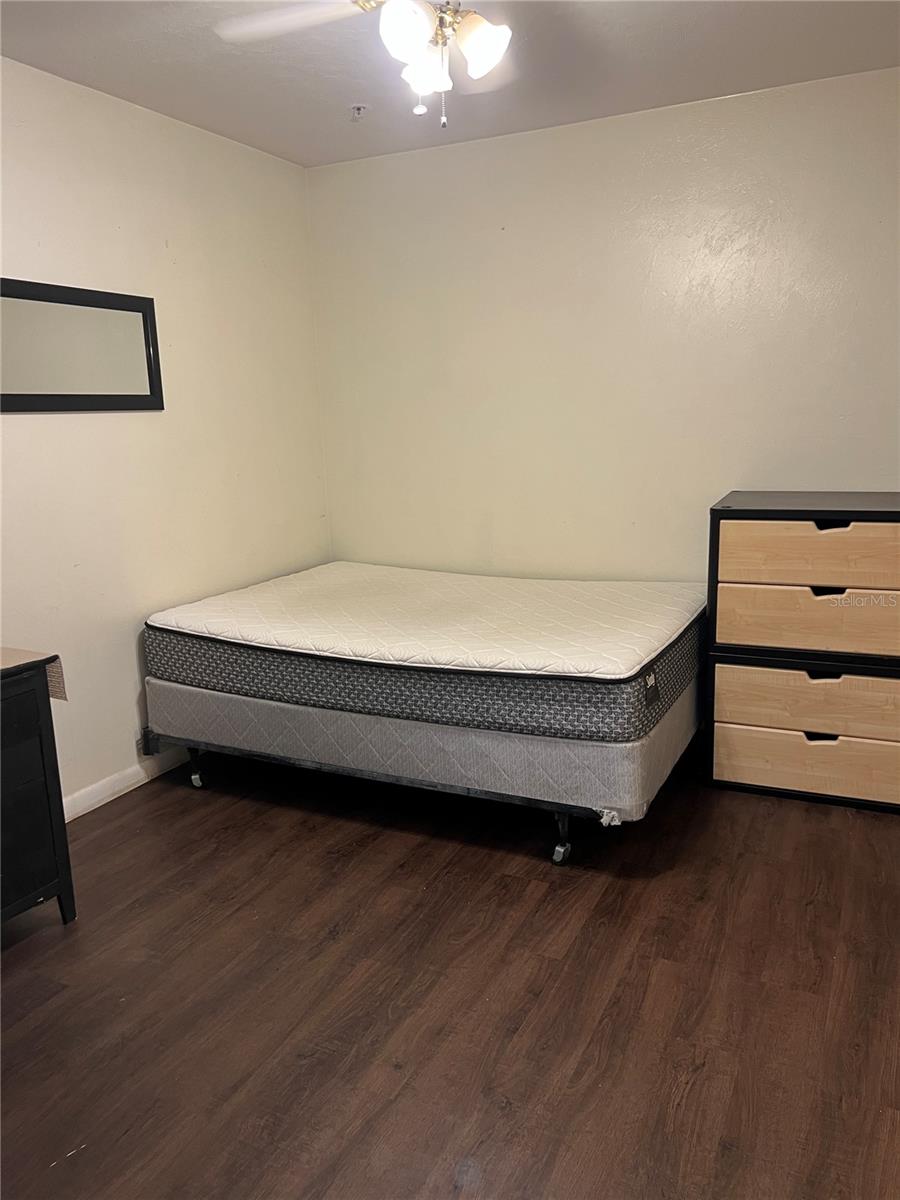 3800 Sw 20th Ave #204-rm 4 Property Photo 8