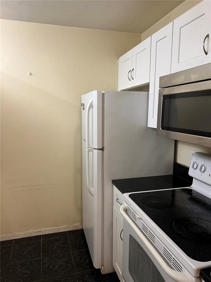 3800 Sw 20th Ave #204-rm 4 Property Photo 11