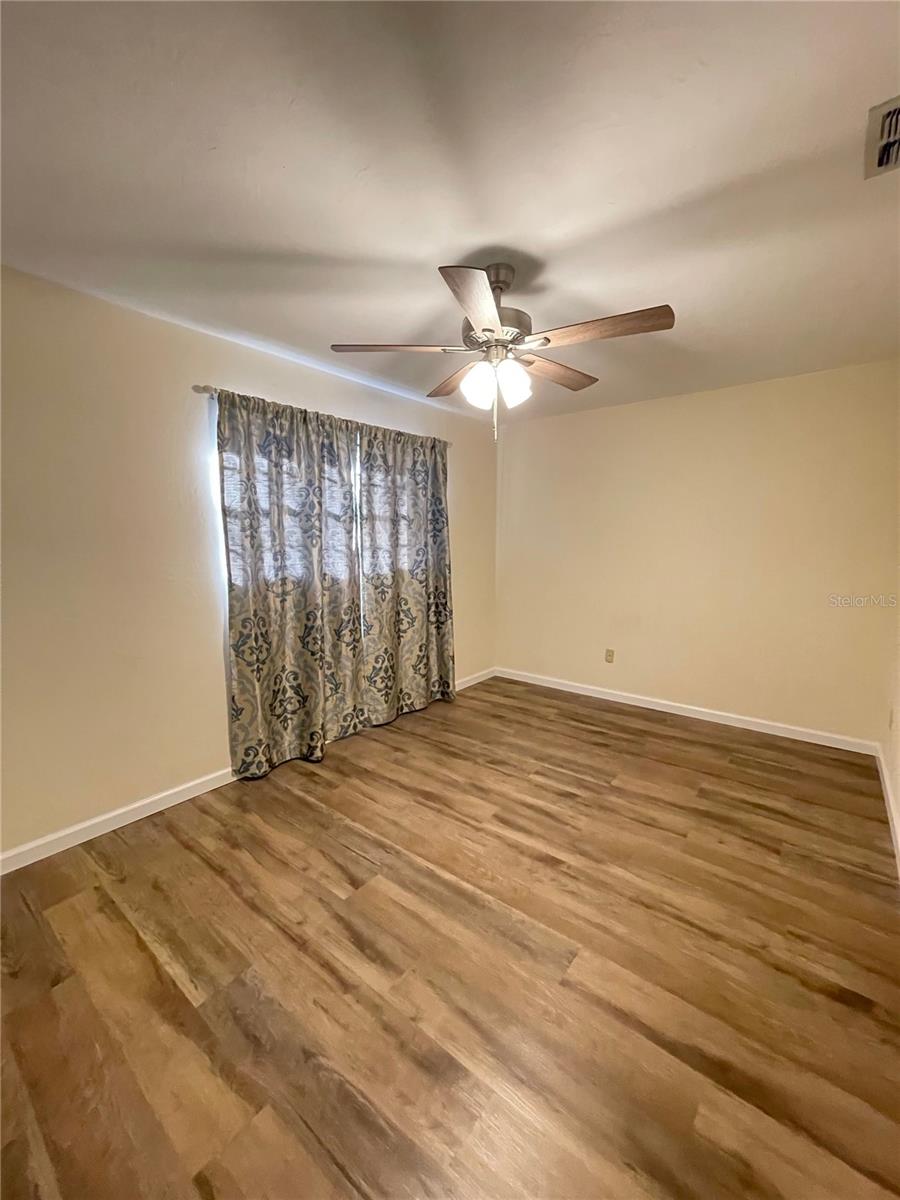 914 Sw 59th Ter #a Property Photo 11