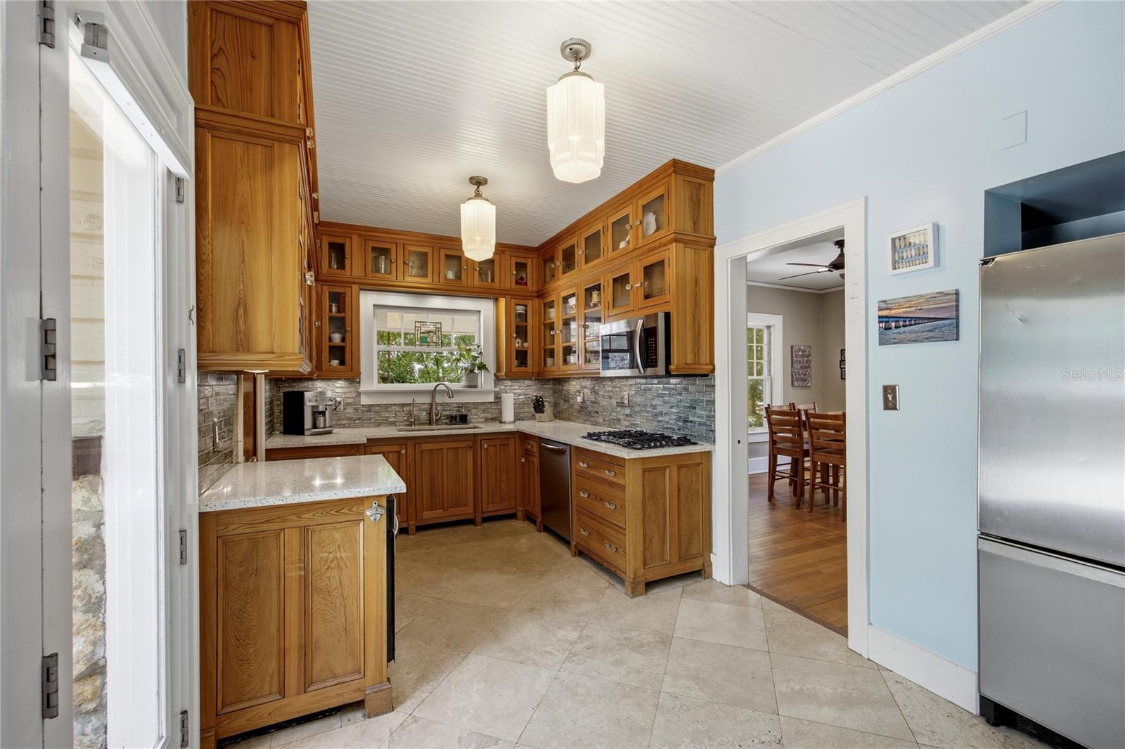 720 Ne Boulevard Property Photo 23