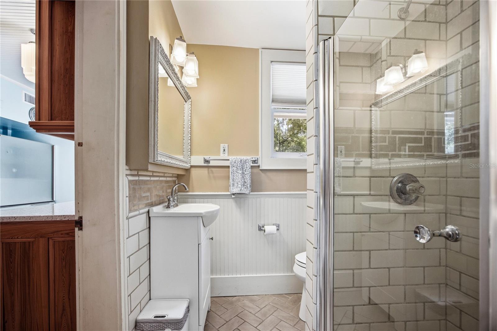 720 Ne Boulevard Property Photo 26