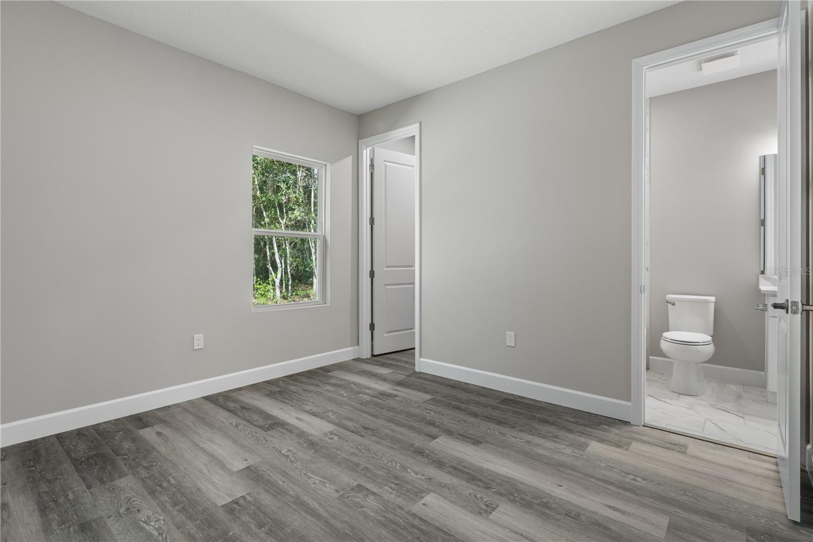 12 S School Ave Property Photo 38