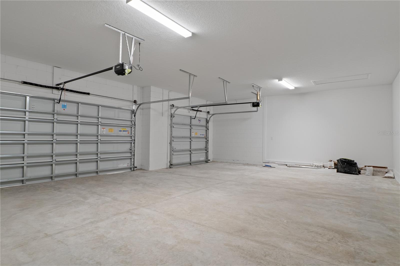 12 S School Ave Property Photo 53