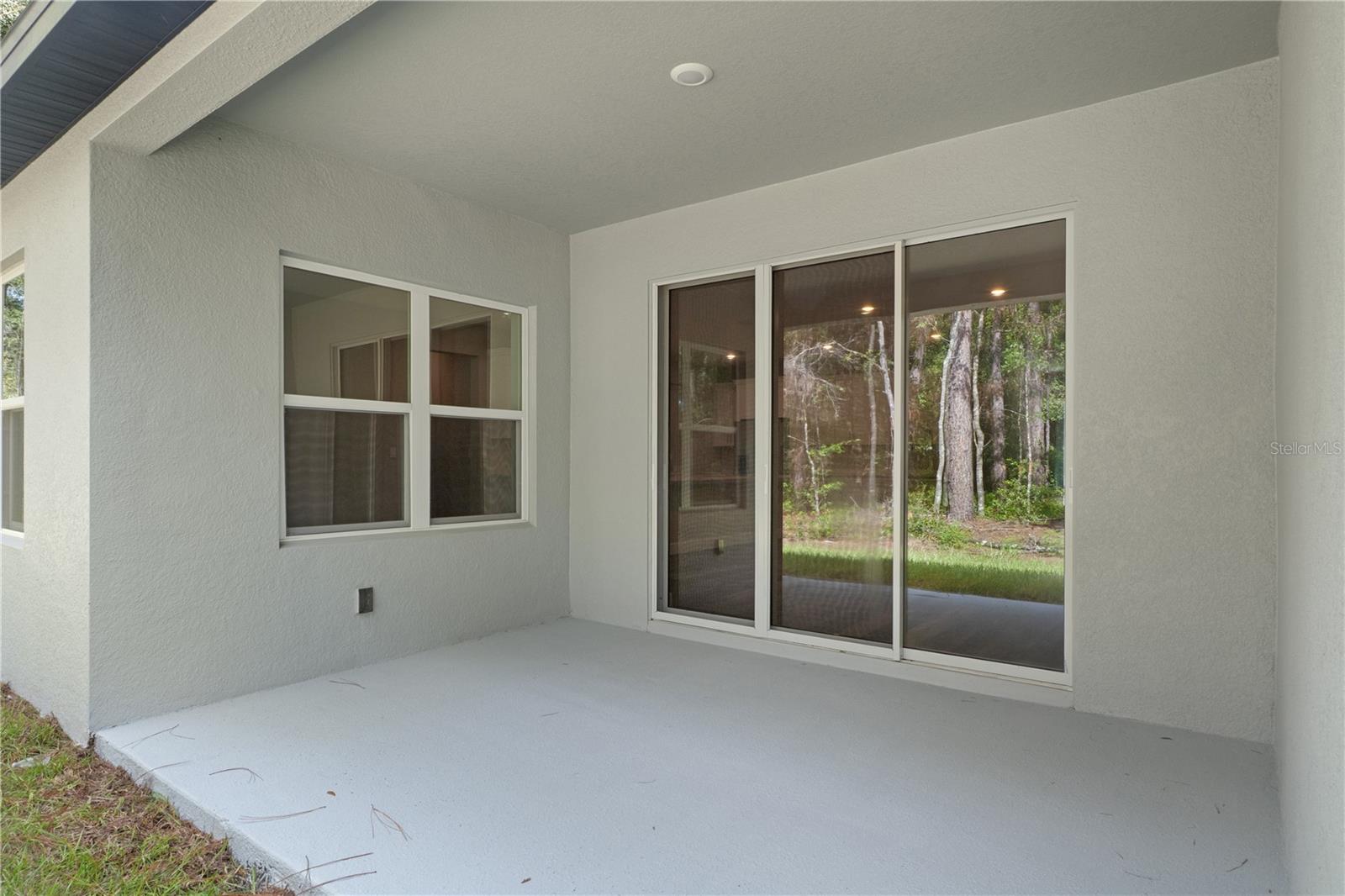 12 S School Ave Property Photo 57