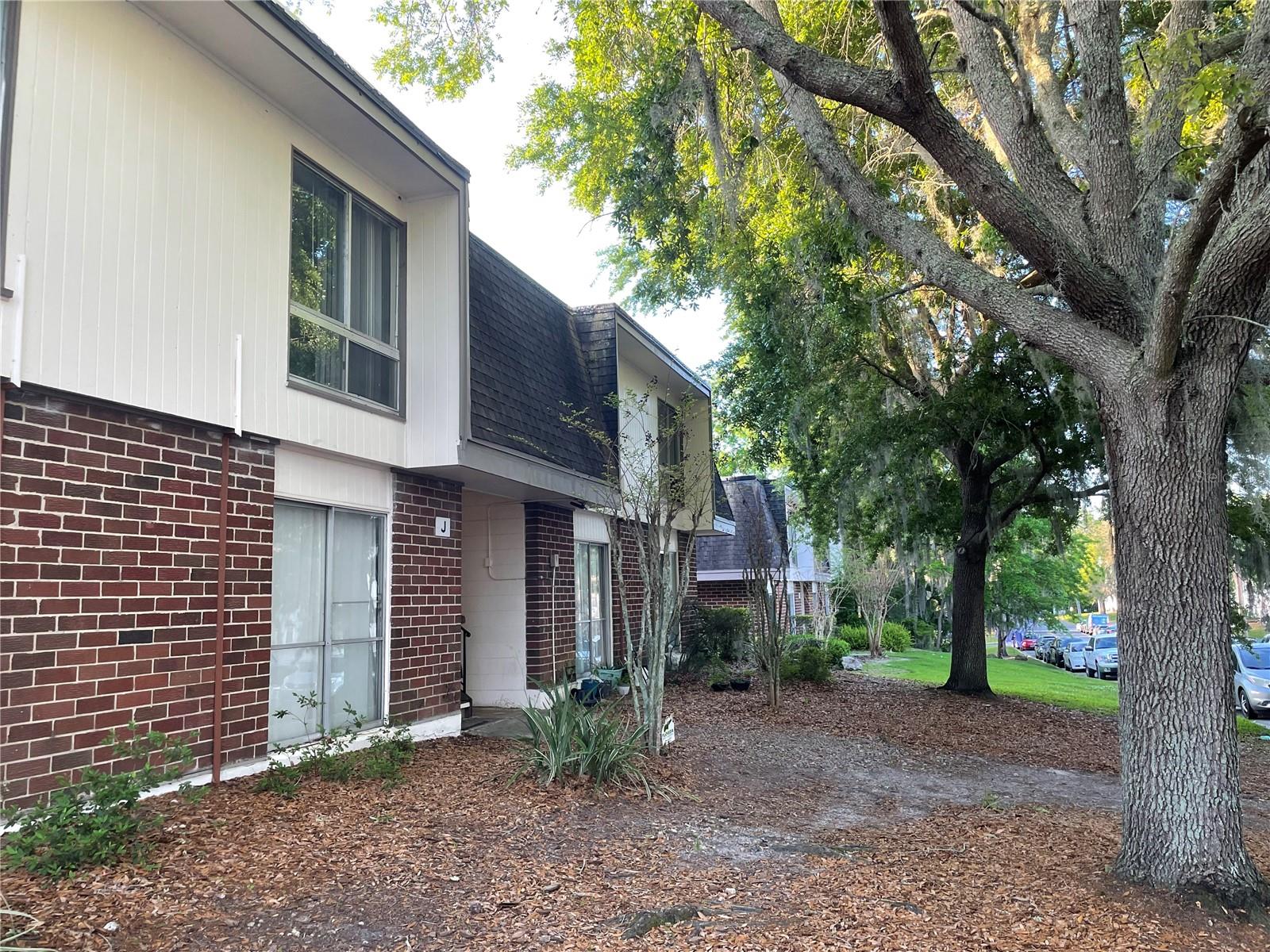 1700 Sw 16th Ct #j24 Property Photo 2