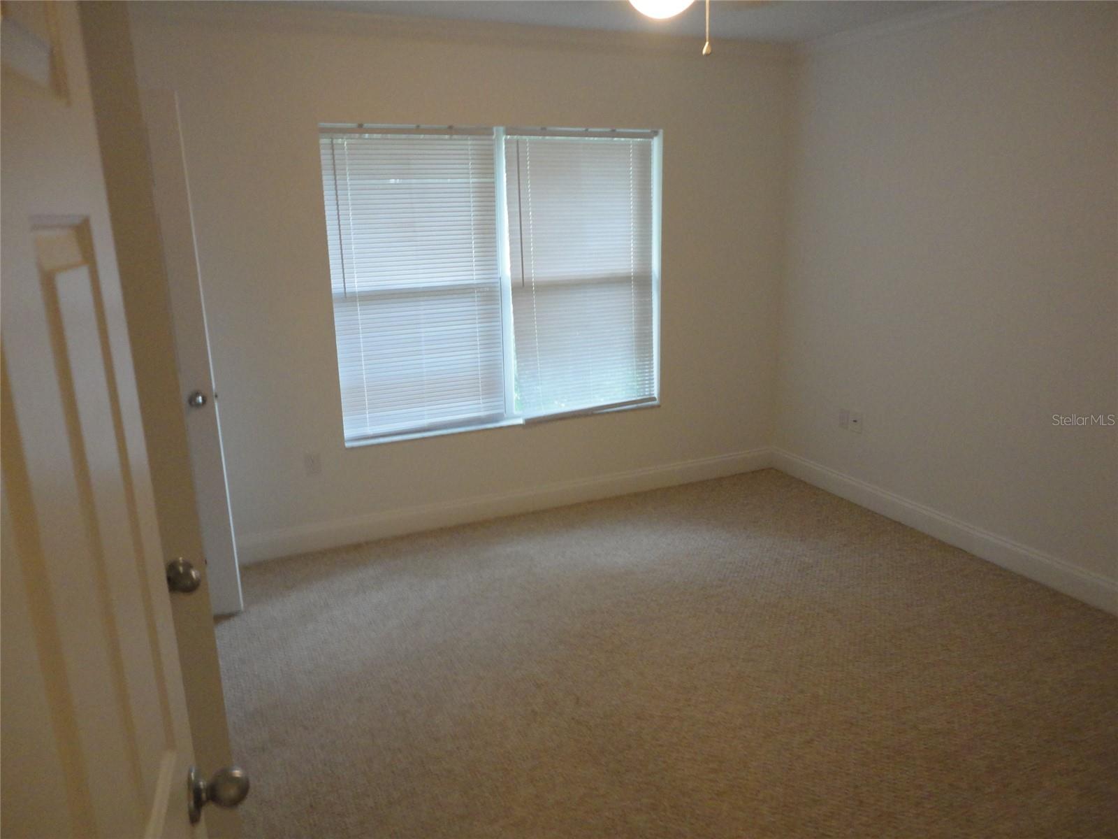 2636 Sw 35th Pl #8 Property Photo 6