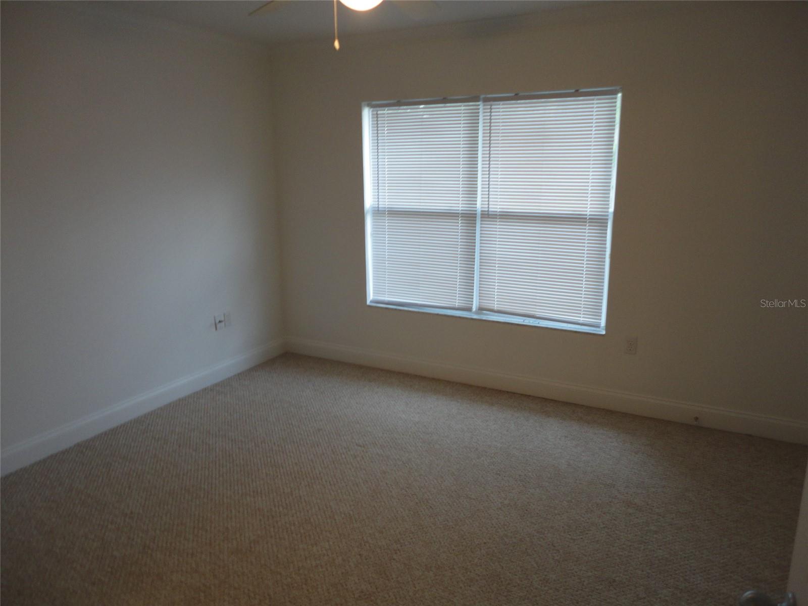2636 Sw 35th Pl #8 Property Photo 8