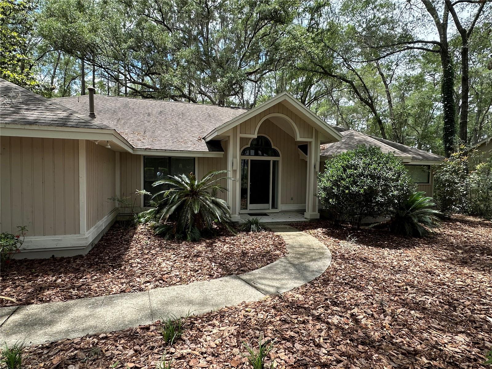 4722 Sw 88th Dr Property Photo 3