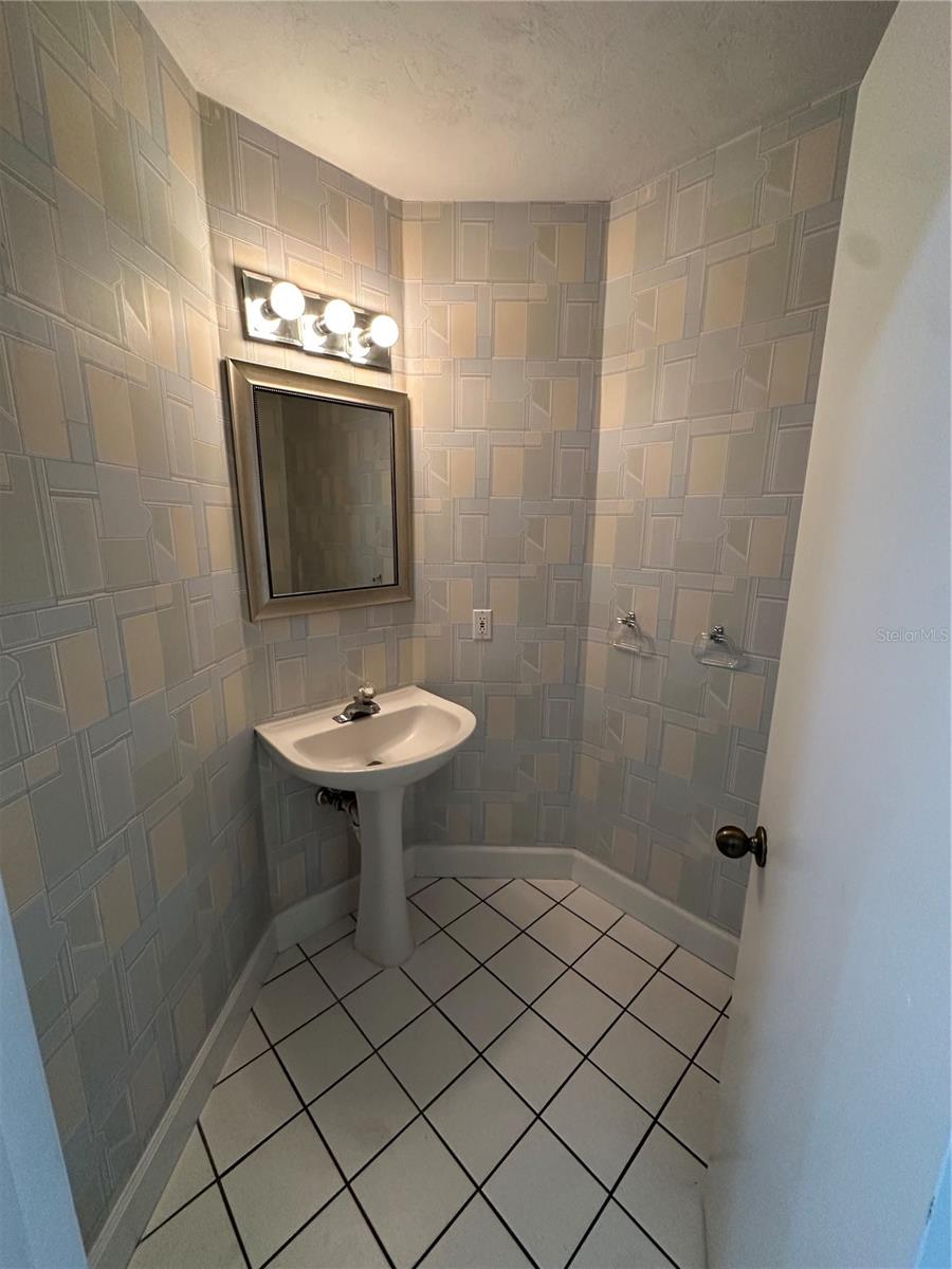 4722 Sw 88th Dr Property Photo 22