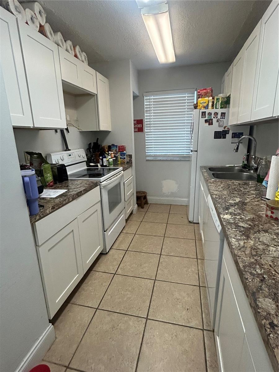 6519 W Newberry Rd #309 Property Photo 8