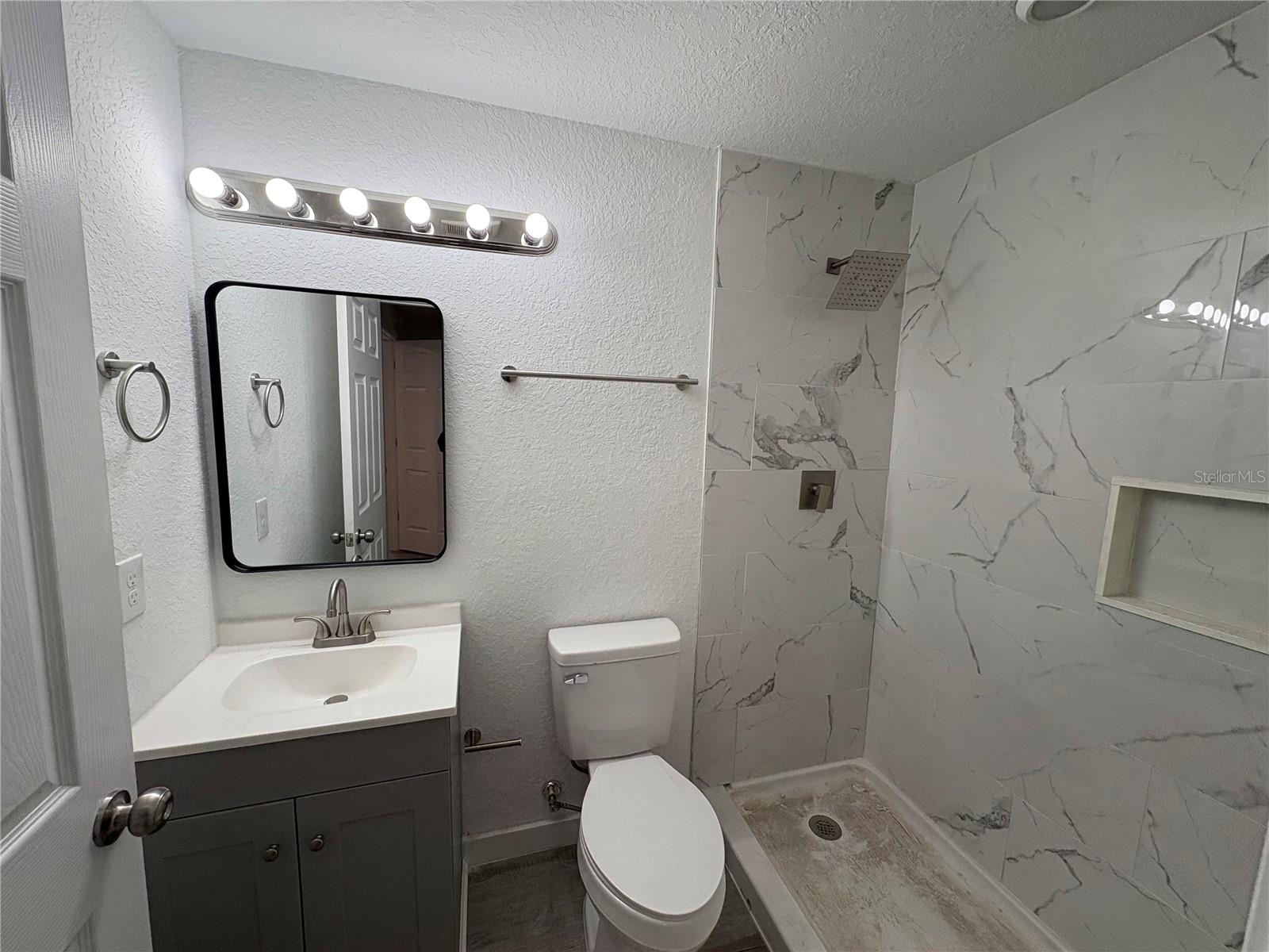 312 Se 49th Dr Property Photo 11