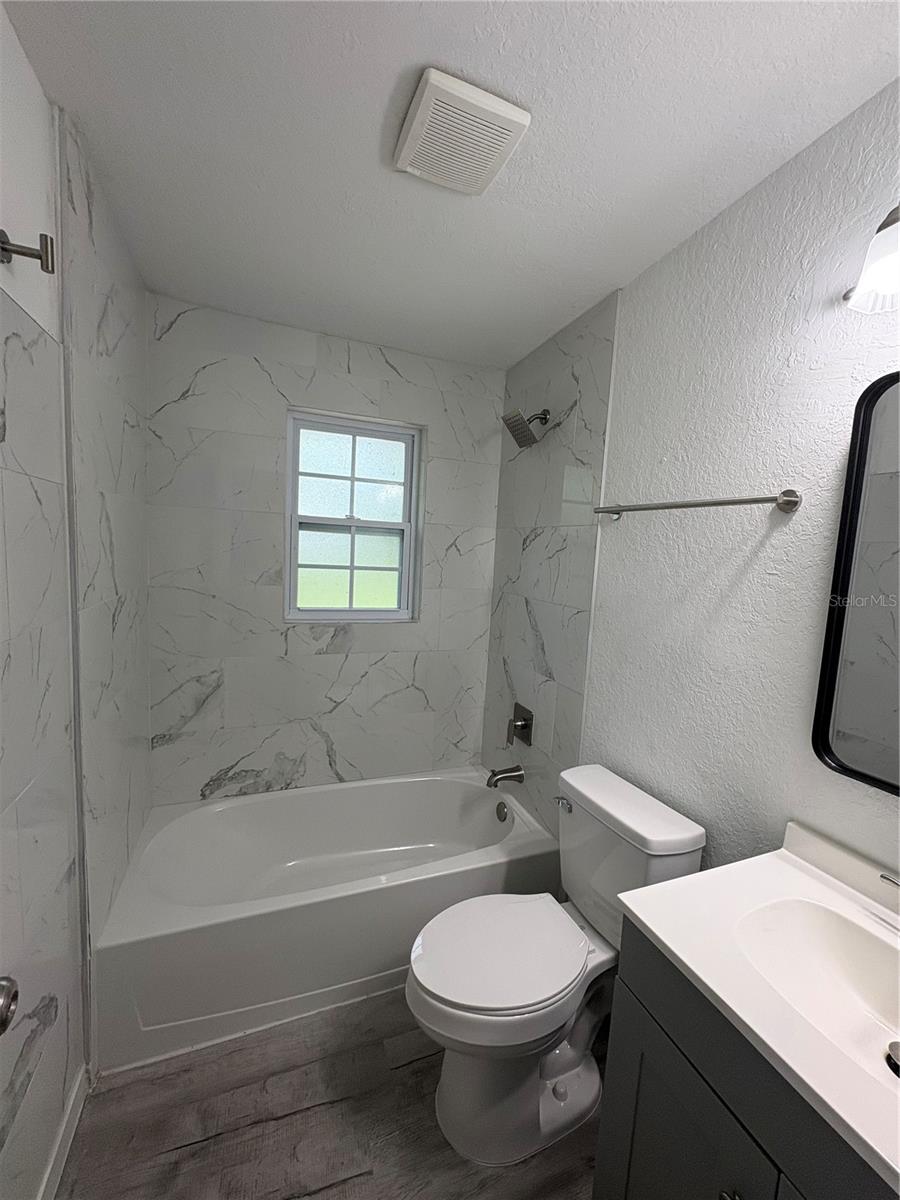 312 Se 49th Dr Property Photo 13