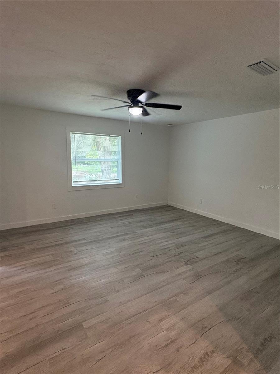 312 Se 49th Dr Property Photo 15