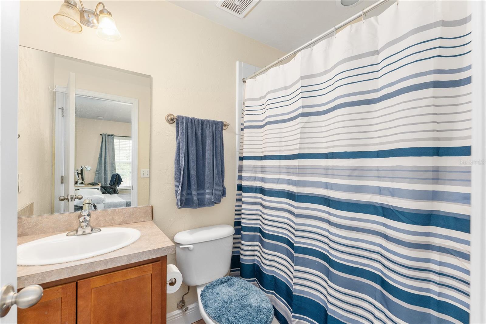 2980 Sw 35th Pl #101 Property Photo 25