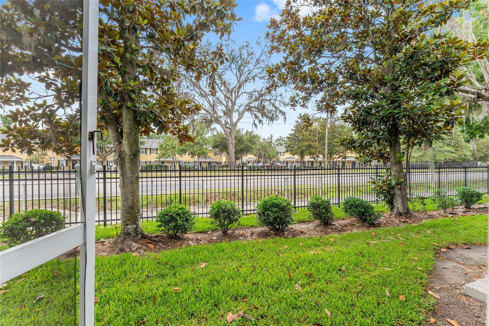 2980 Sw 35th Pl #101 Property Photo 30