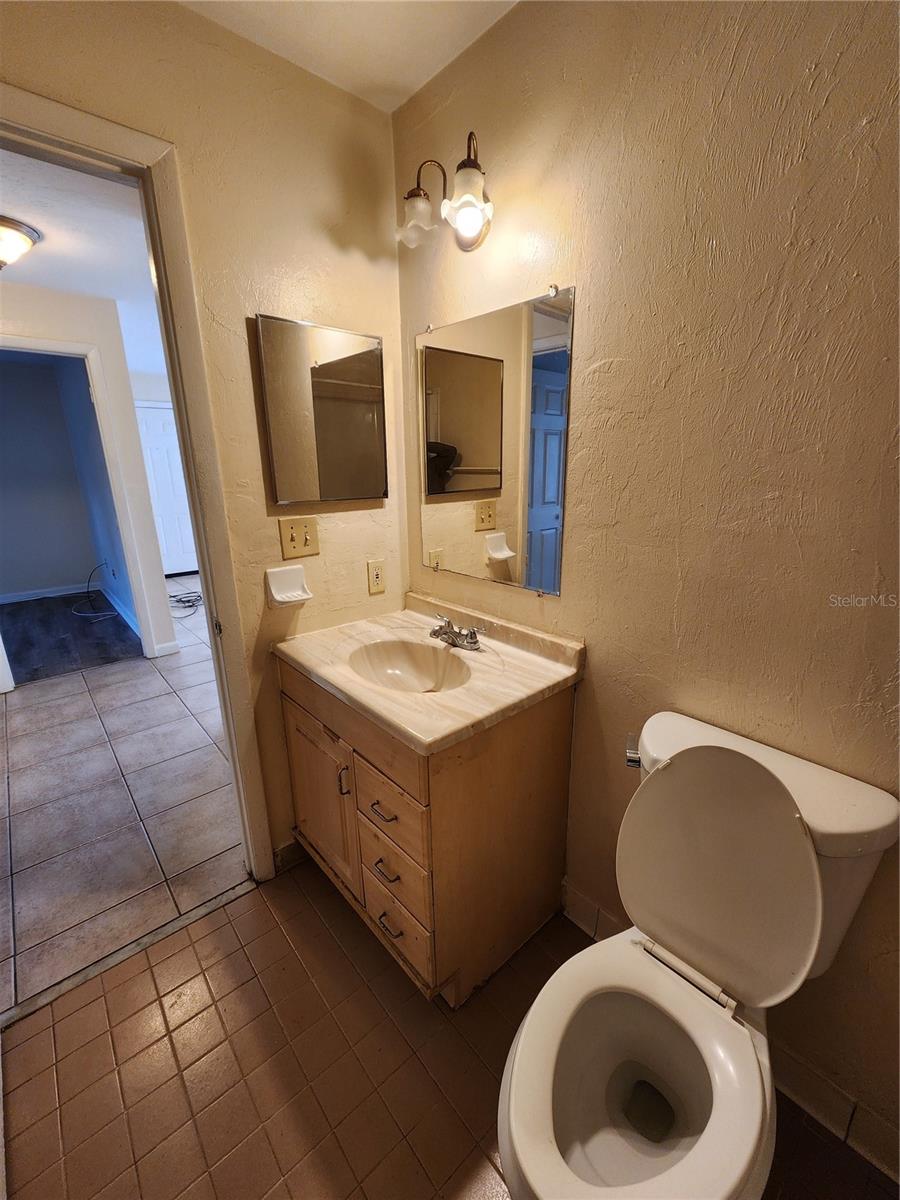 2529 Nw 62 Pl Property Photo 23
