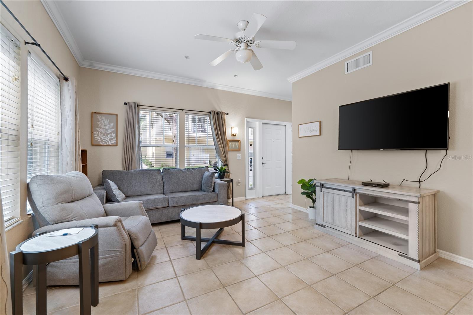 9177 Sw 52nd Rd #e-103 Property Photo 6