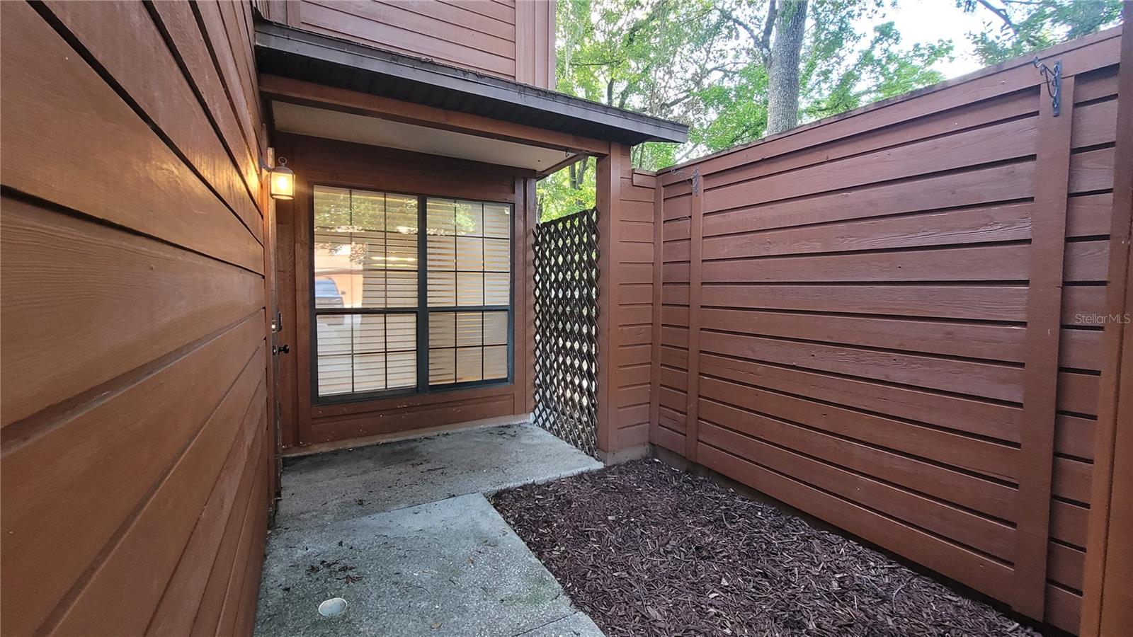 819 Sw 57th Ter Property Photo 2