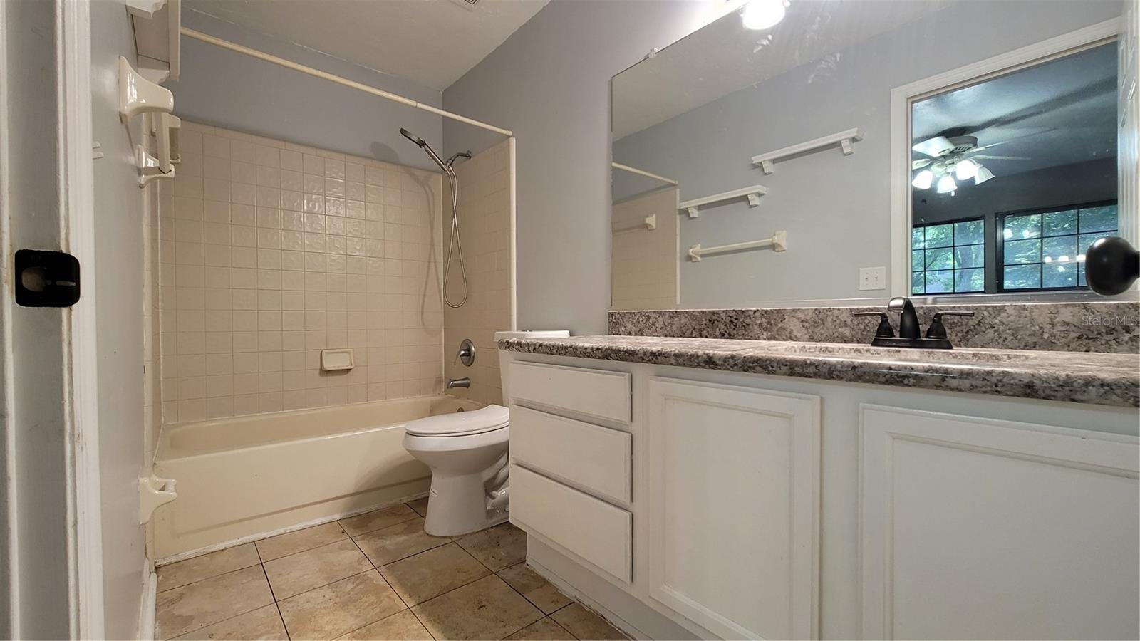 819 Sw 57th Ter Property Photo 10
