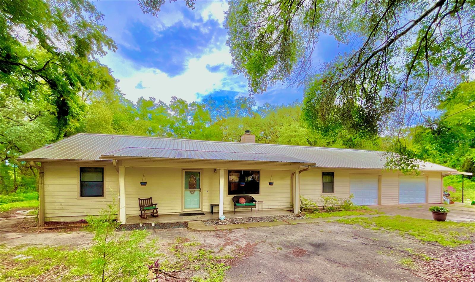 5918 County Road 219 Property Photo 1