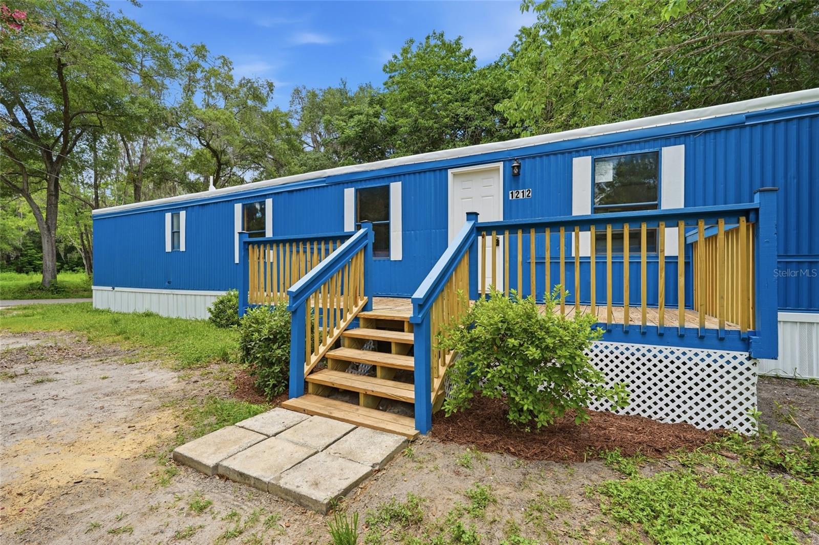 1212 Ne 1st Ave Property Photo 4