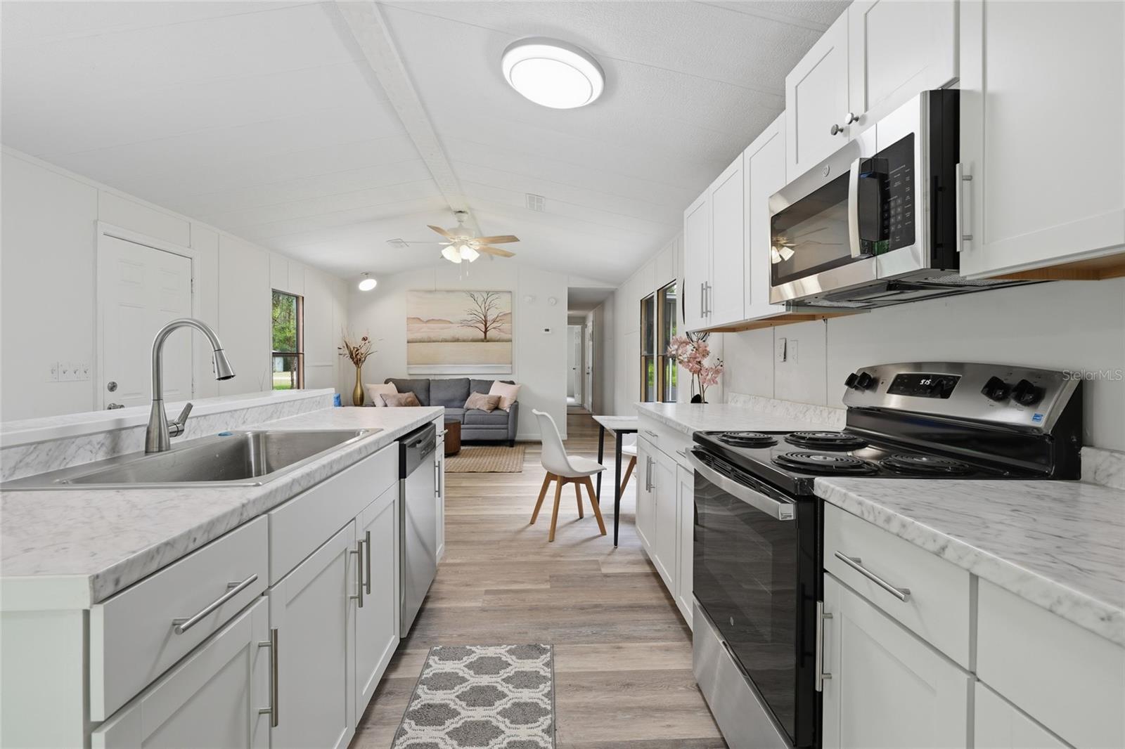 1212 Ne 1st Ave Property Photo 15