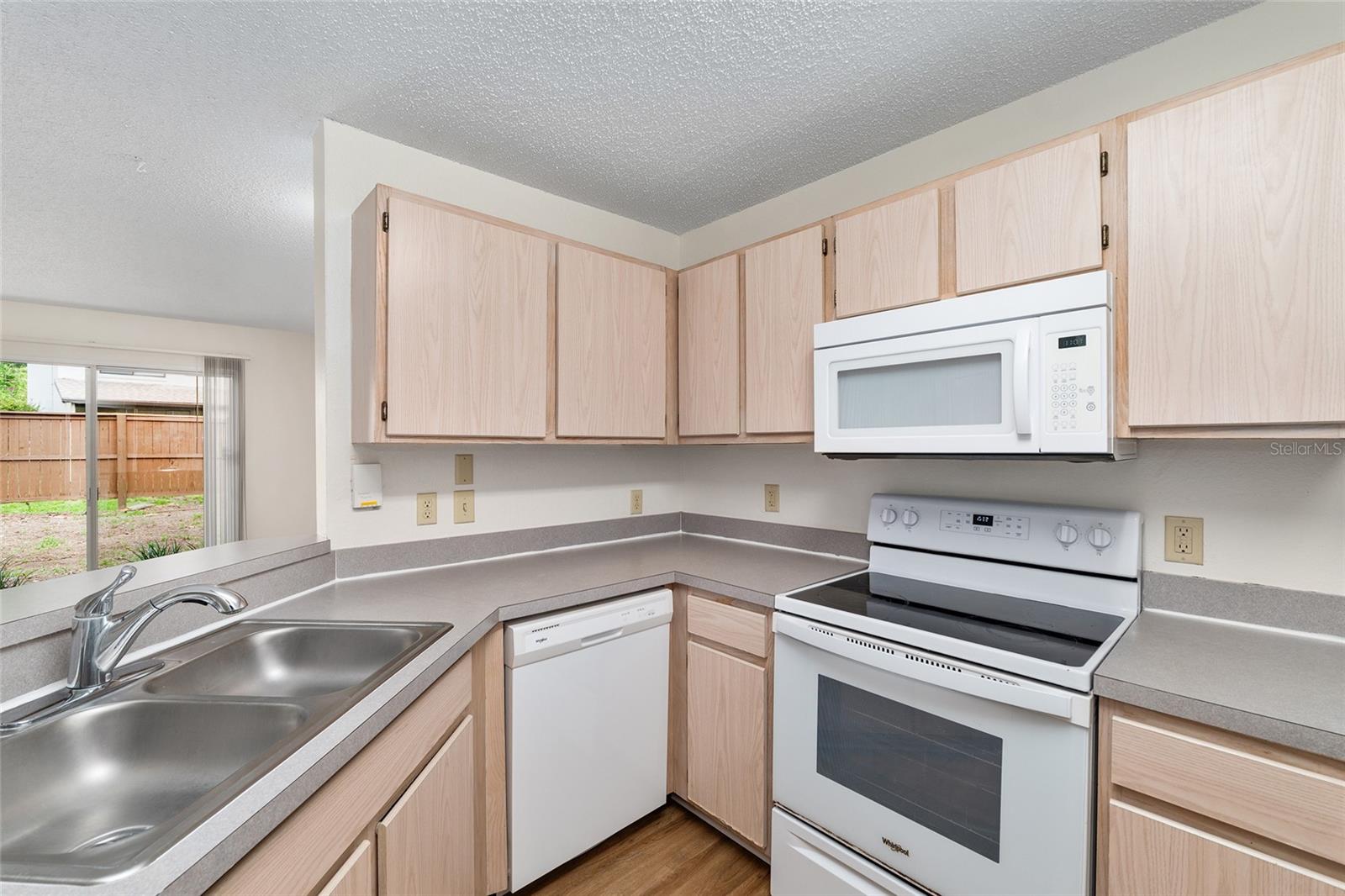 3705 Sw 27th St #412 Property Photo 15