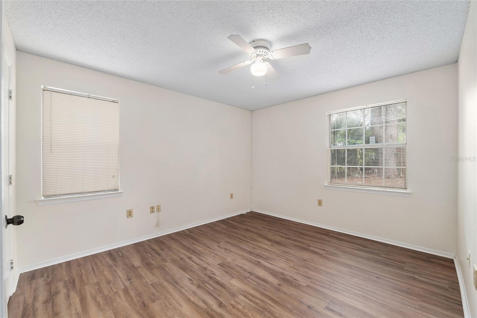 3705 Sw 27th St #412 Property Photo 18