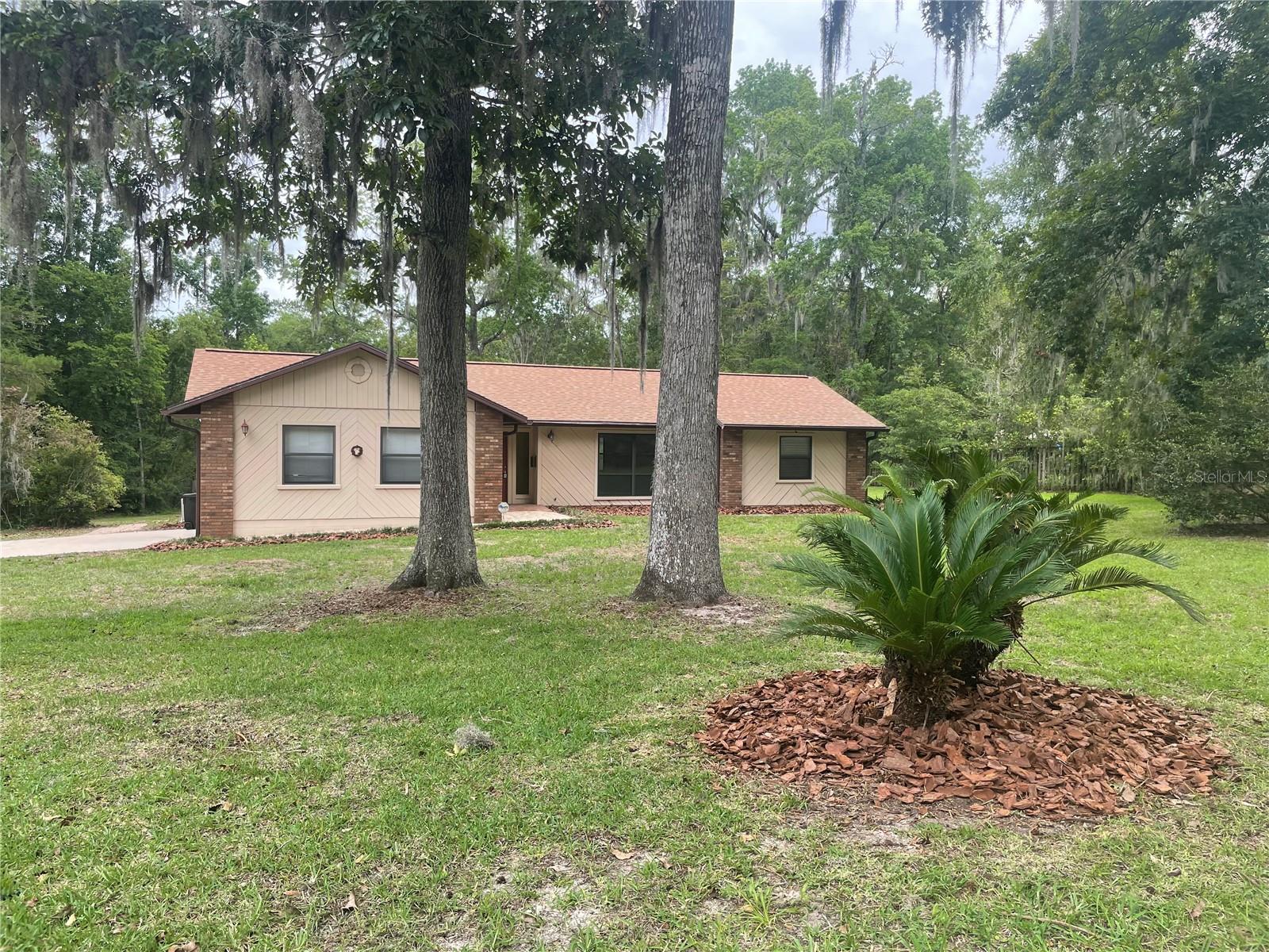 2421 Nw 106th Dr Property Photo 4