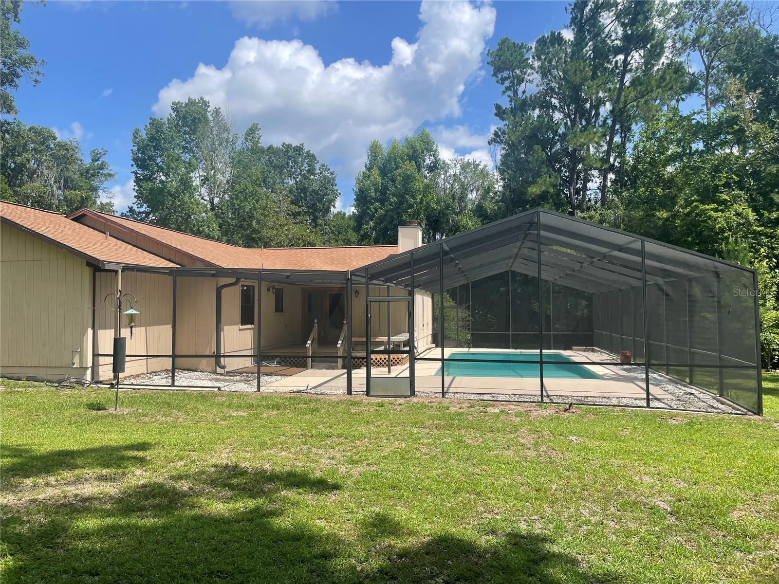 2421 Nw 106th Dr Property Photo 10