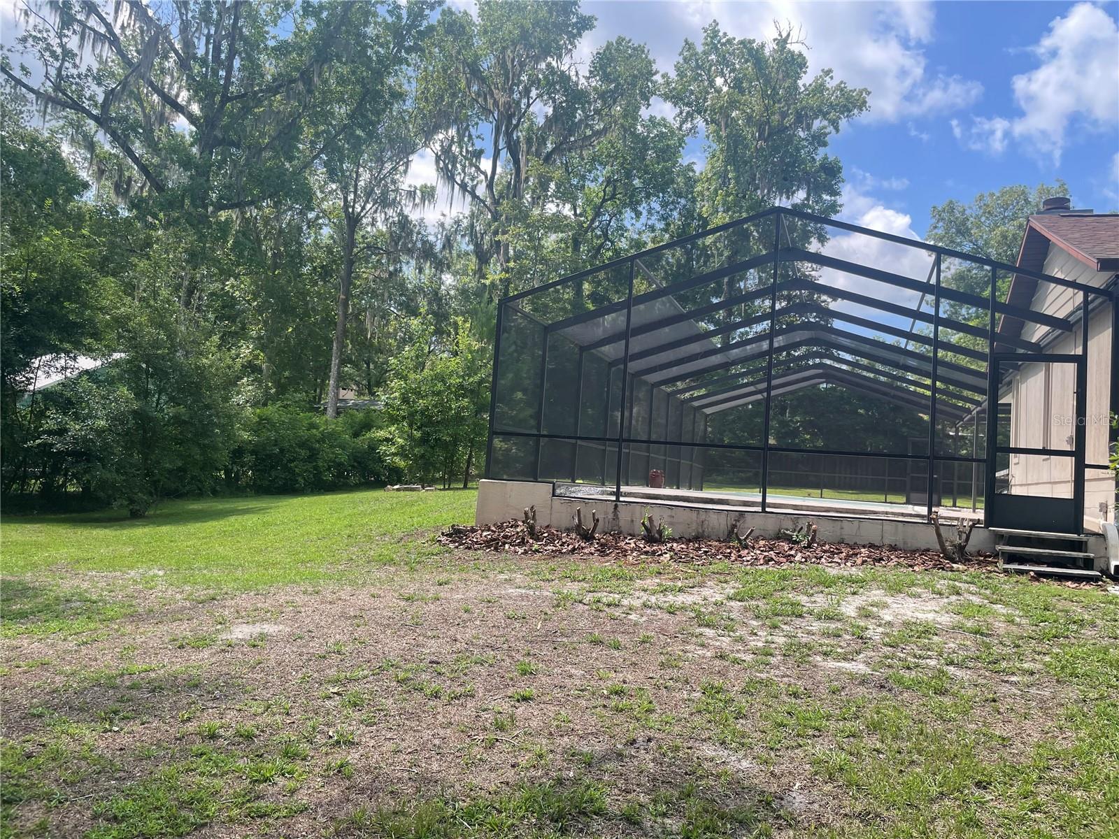 2421 Nw 106th Dr Property Photo 13