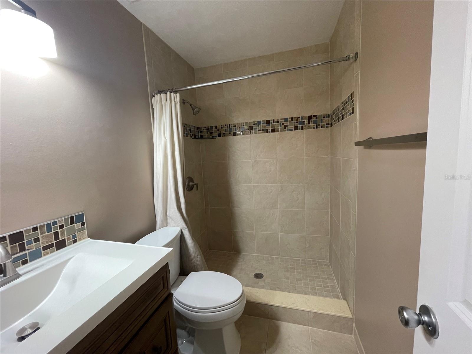 2421 Nw 106th Dr Property Photo 51