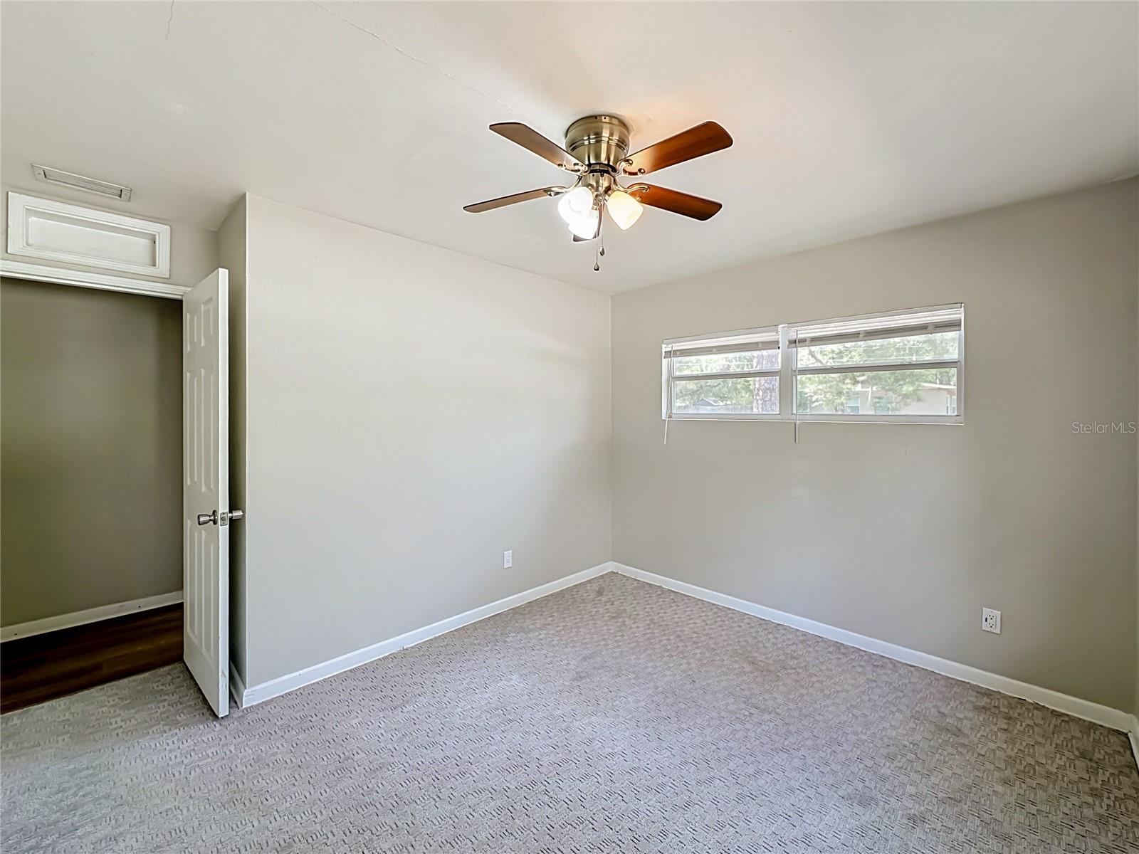 414 Nw 36th Ter Property Photo 30