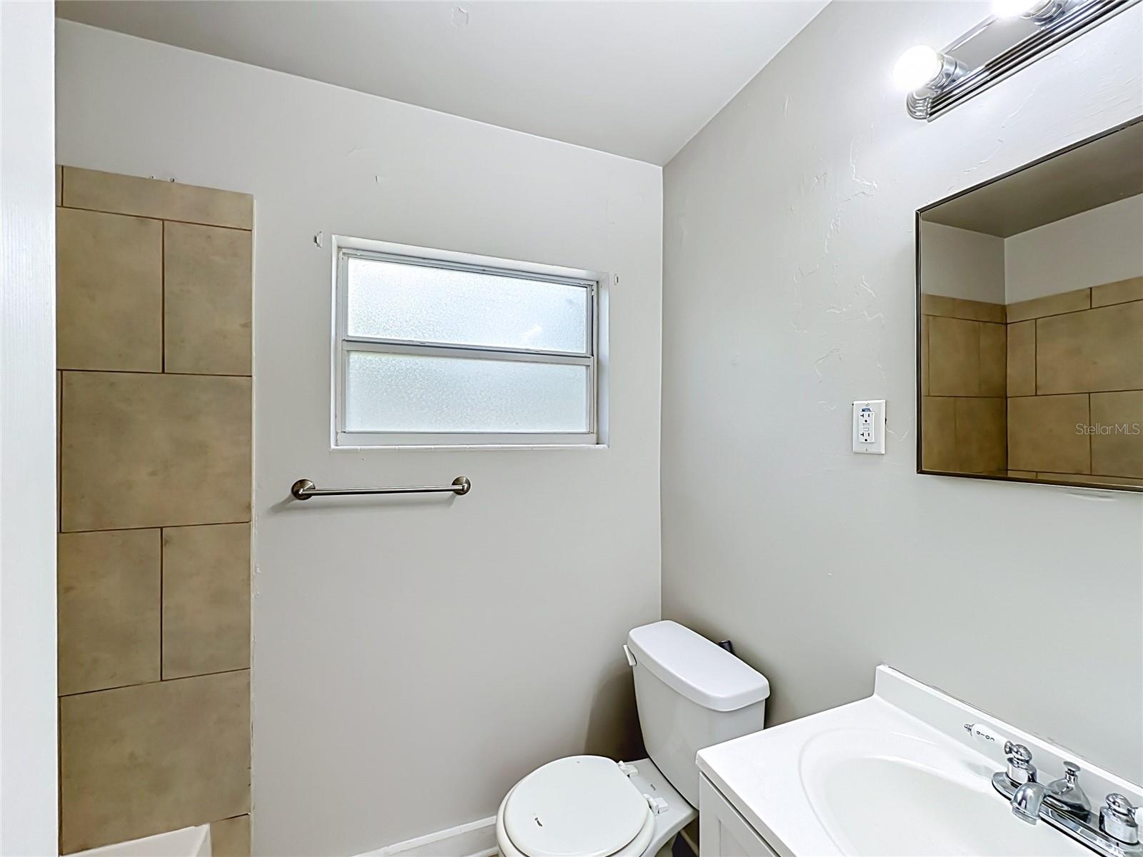 414 Nw 36th Ter Property Photo 33