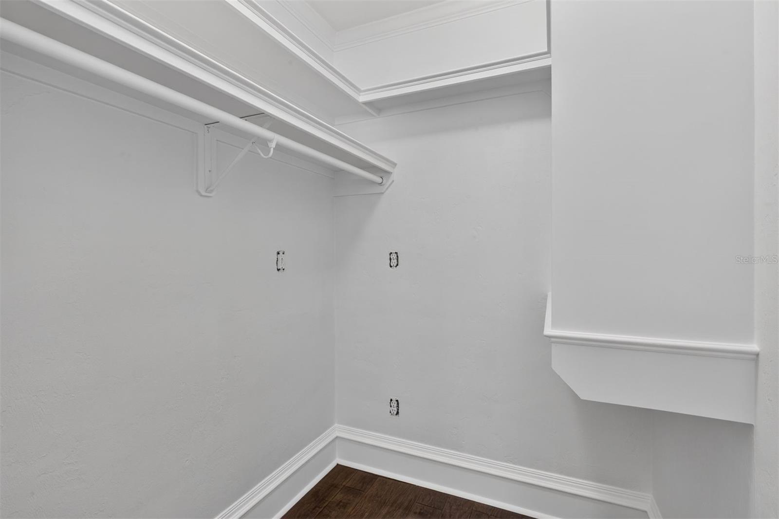 433 Se 7th St Property Photo 26