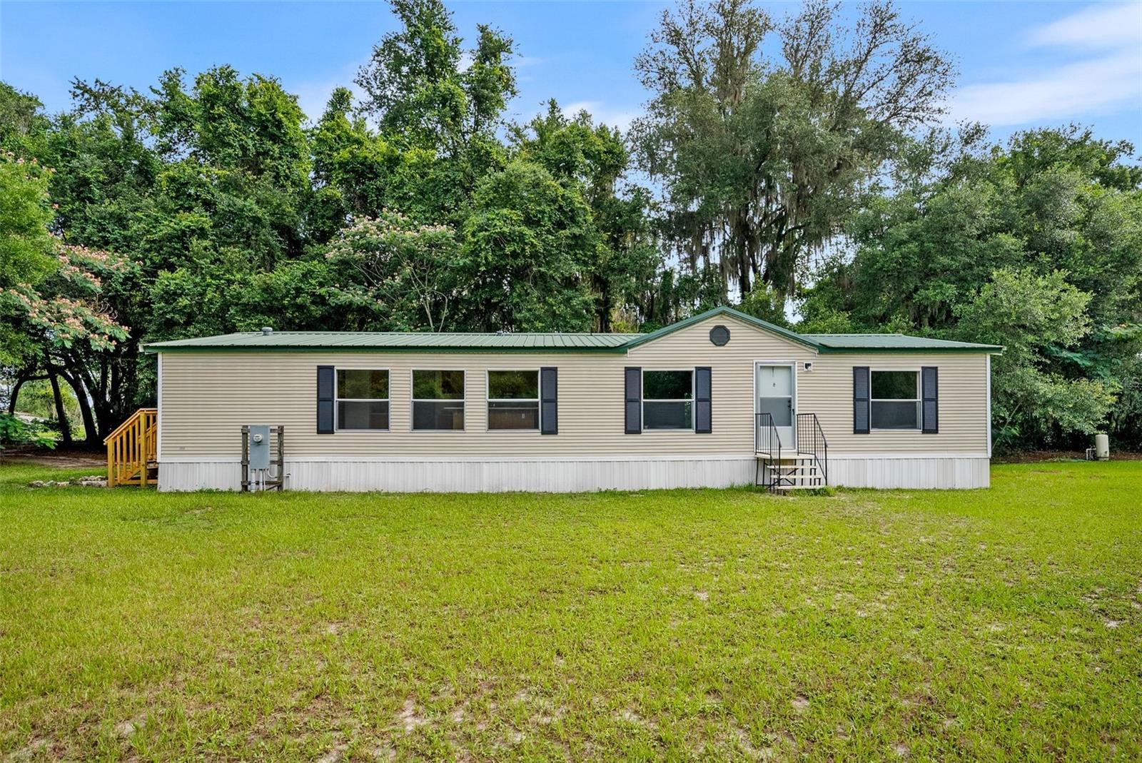 4296 Se County Road 18 Property Photo 1