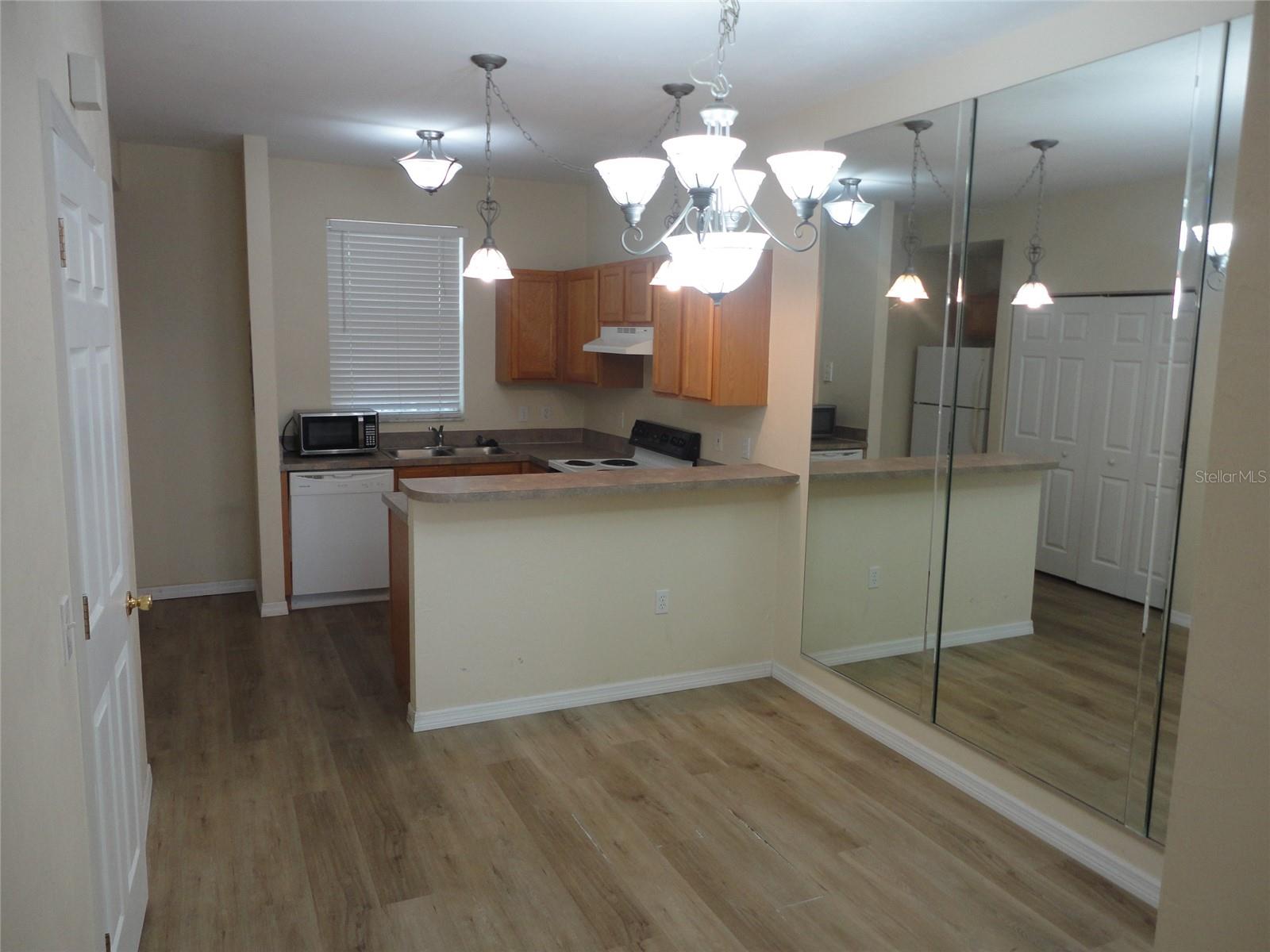 3584 Sw 30th Way #129 Property Photo 4