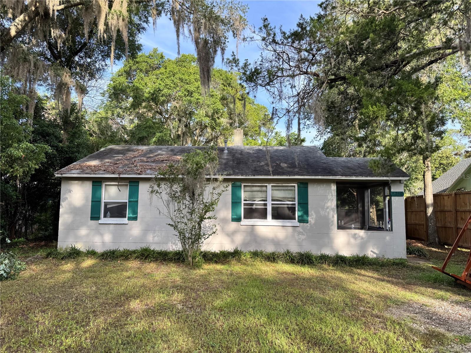 3230 NW 11TH ST Property Photo 1