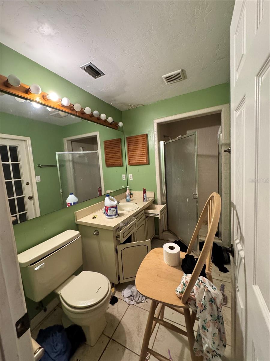 713 Nw 95th Ter Property Photo 10