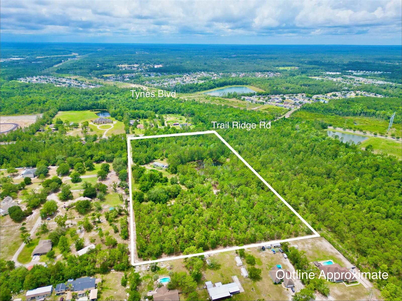 3622 Trail Ridge Rd Property Photo 3