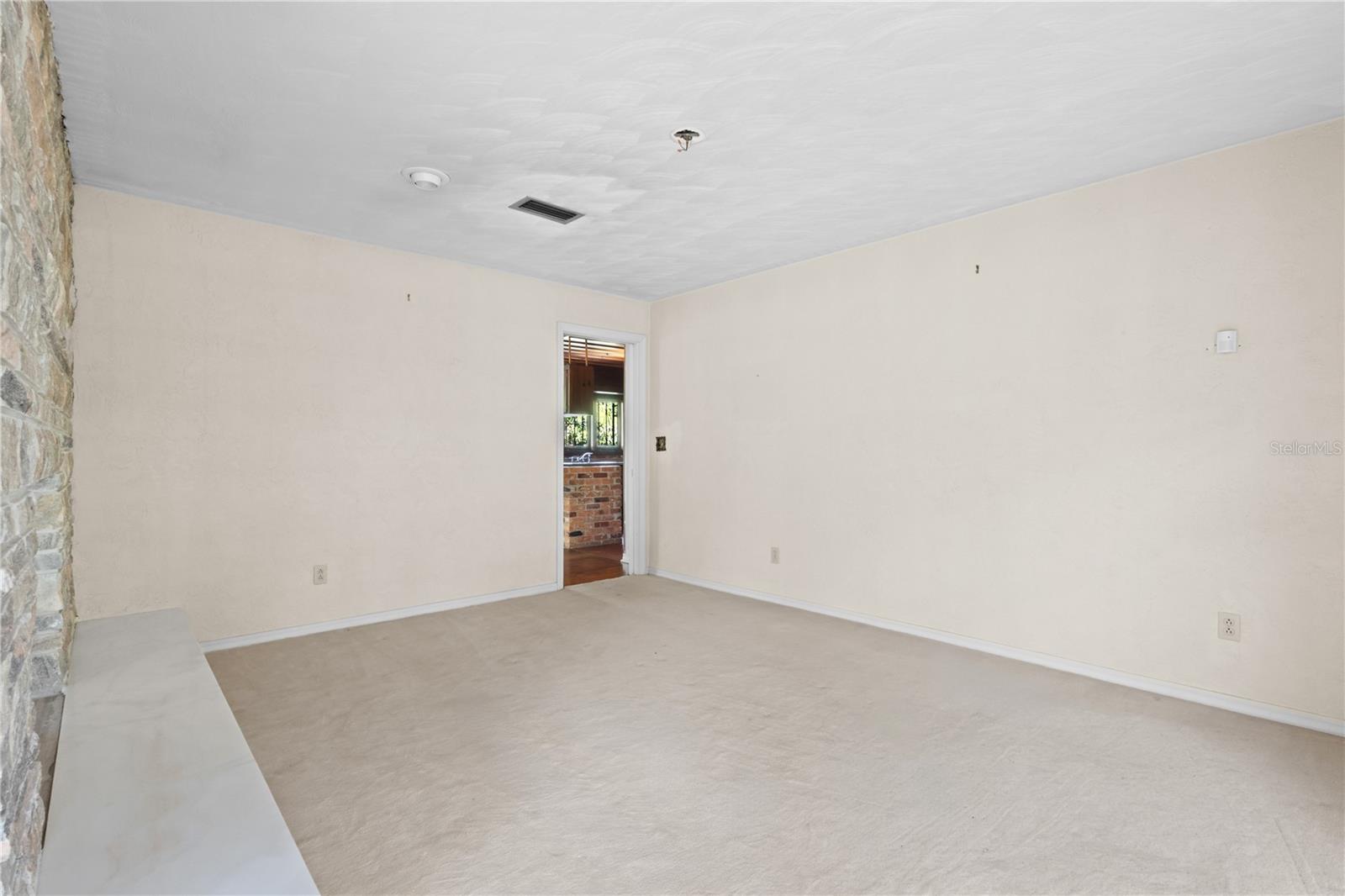 214 Se 2nd St Property Photo 28