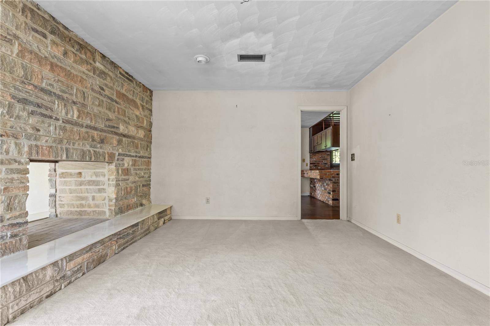 214 Se 2nd St Property Photo 31