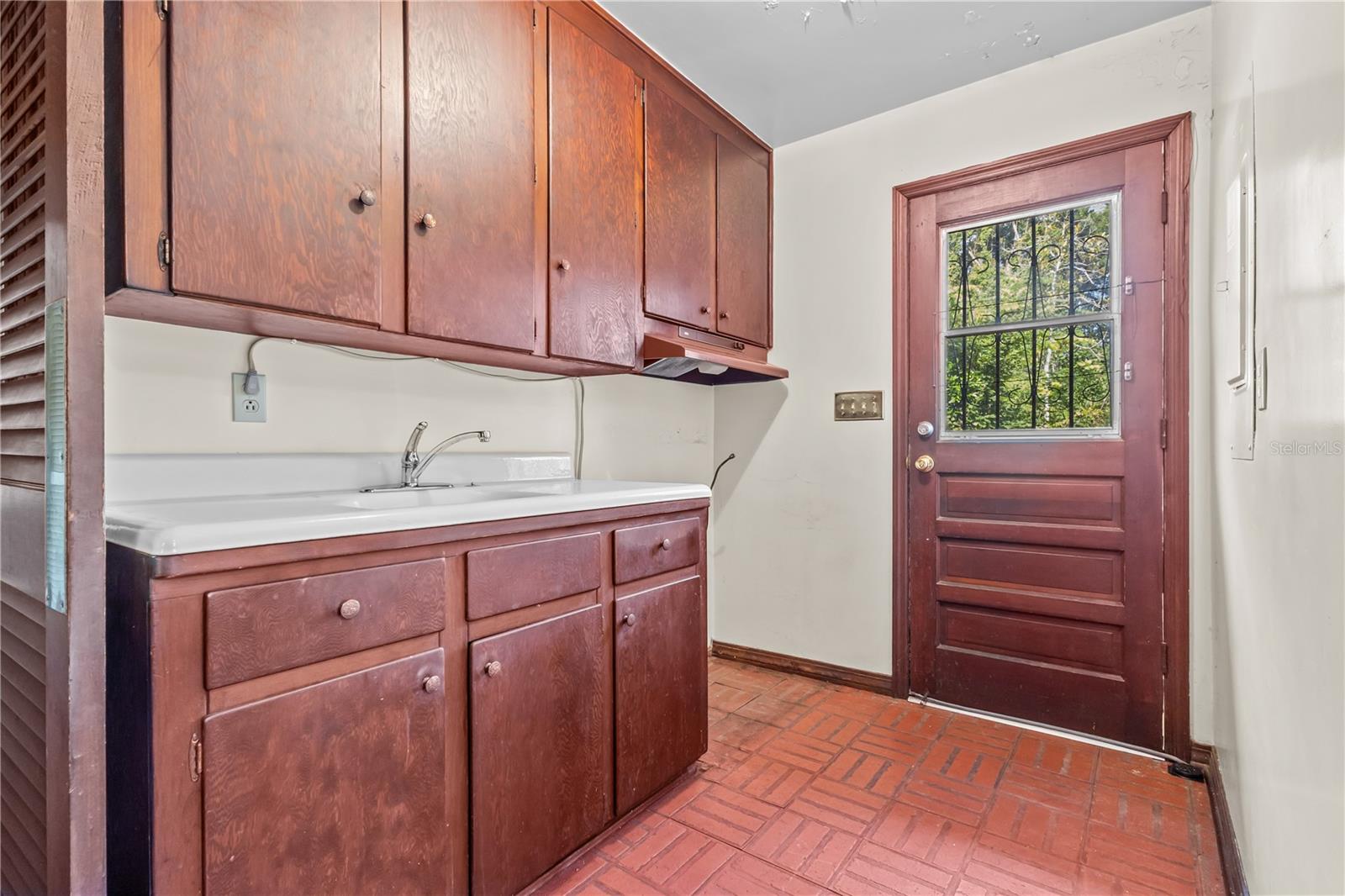 214 Se 2nd St Property Photo 41