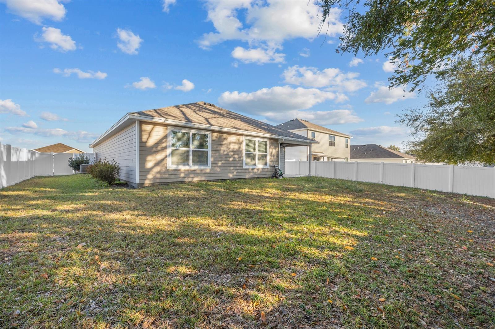 896 Nw 253rd Dr Property Photo 17