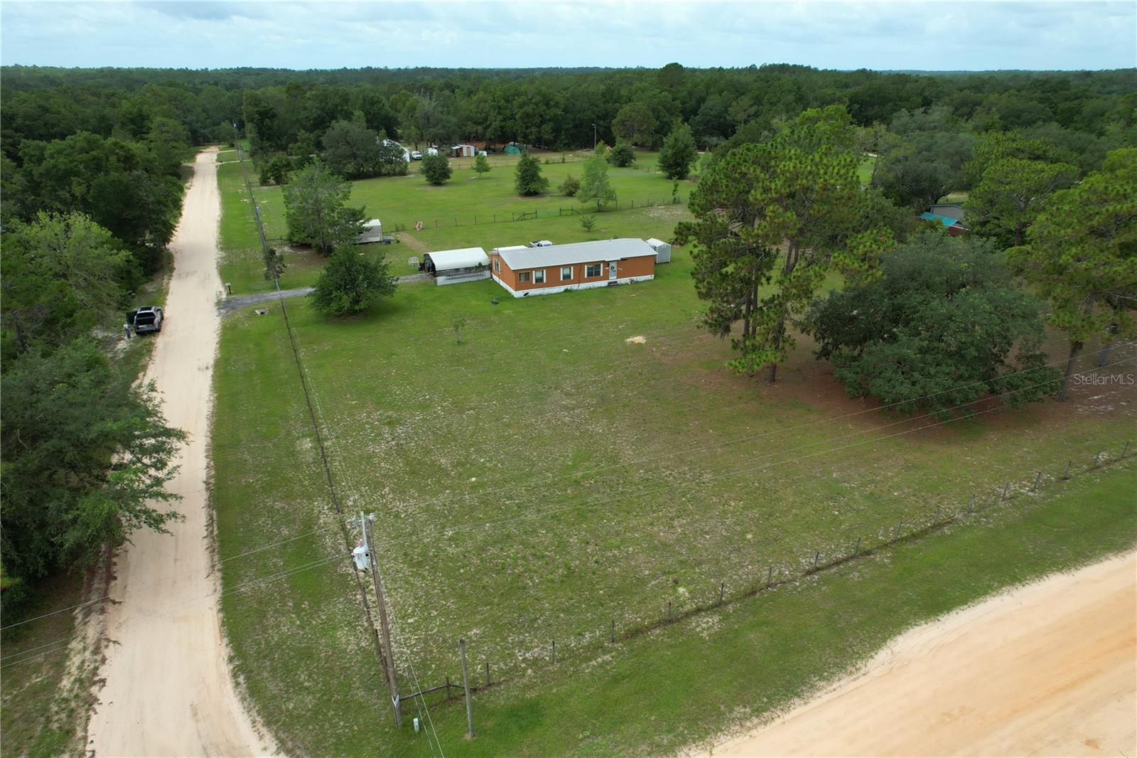 107 Green Oak Dr Property Photo 1