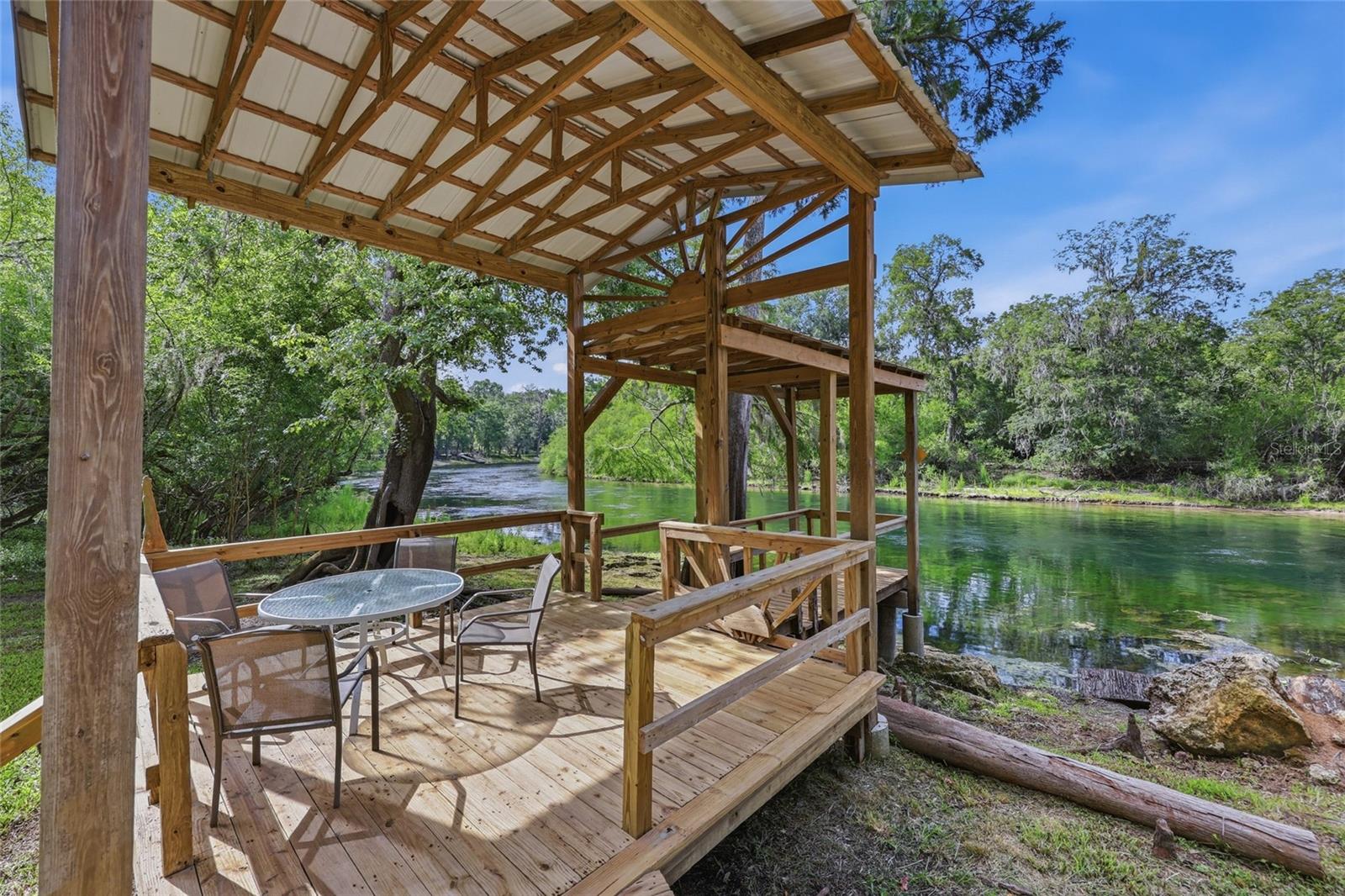 470 SW SANTA FE DR